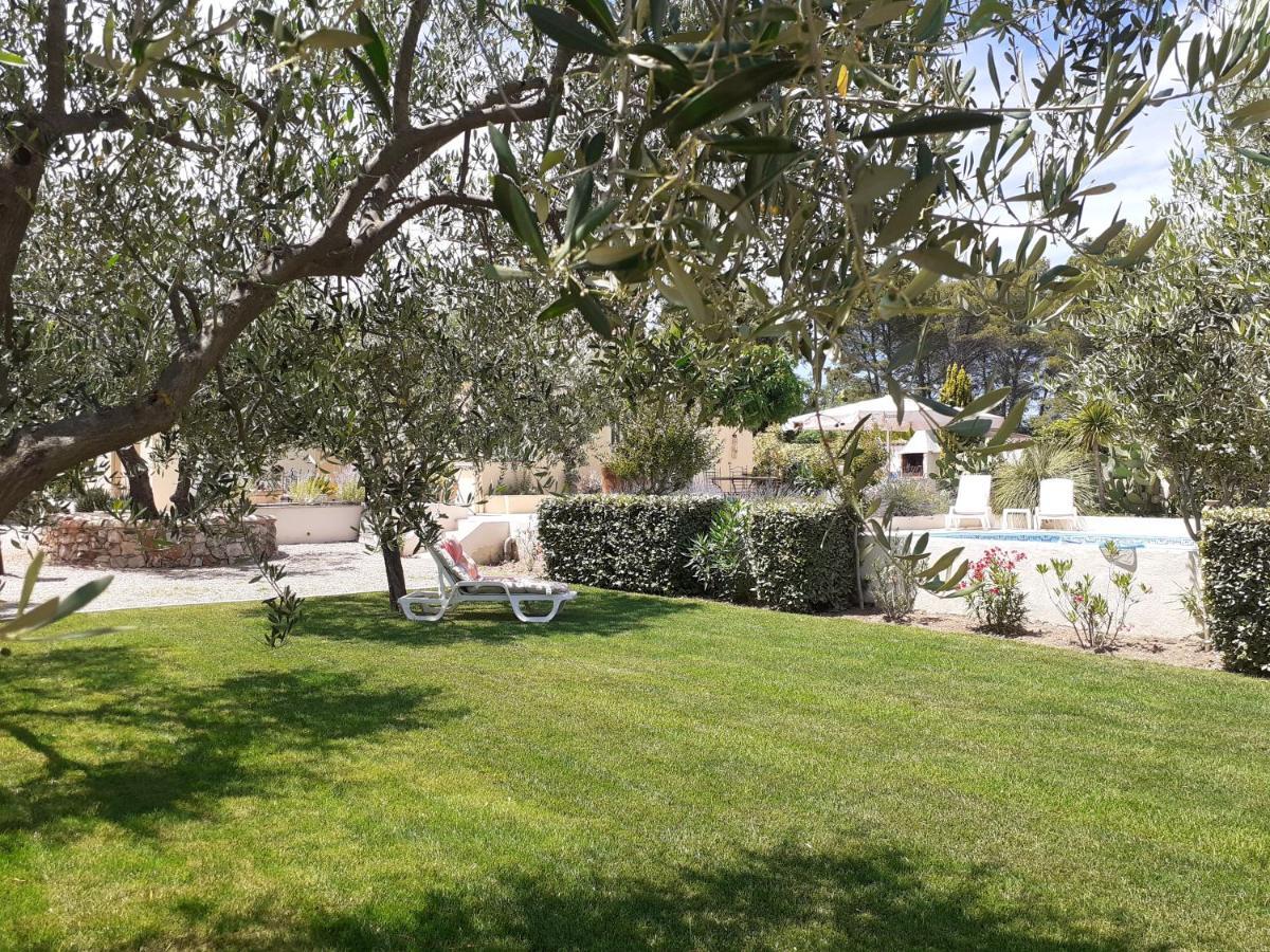 Gite Provencal Independant Avec Piscine Chauffee : Le Suy Bien 弗莱约斯克 外观 照片
