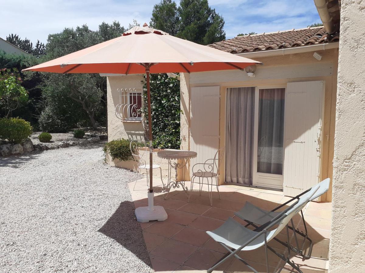 Gite Provencal Independant Avec Piscine Chauffee : Le Suy Bien 弗莱约斯克 外观 照片